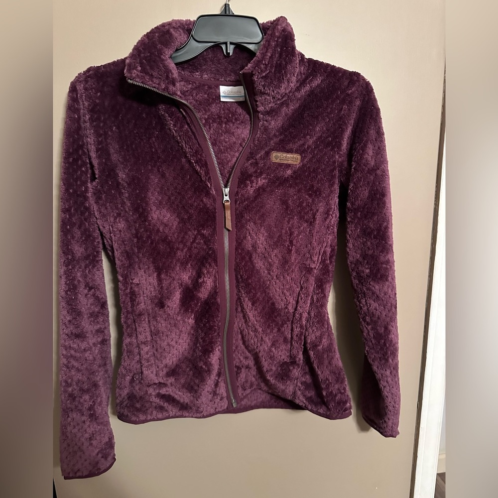 Women’s Columbia zip up coat burgundy/purple